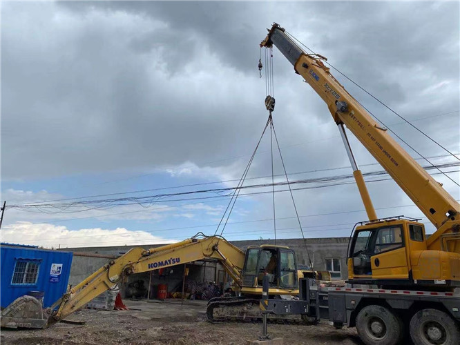 辛集市25吨吊车的工作半径是多少？